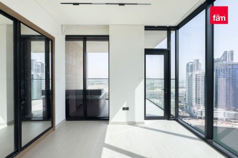 Apartmen di Business Bay, Dubai, UAE 1 bilik tidur, 69.4 meter persegi № 612338 - foto 7