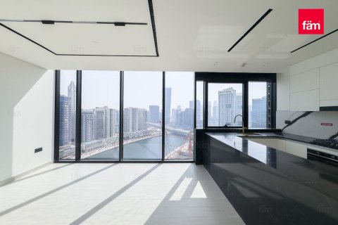 Apartmen di Business Bay, Dubai, UAE 1 bilik tidur, 69.4 meter persegi № 612338 - foto 10