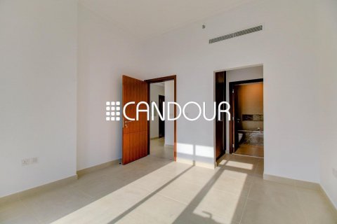 Apartmen di The Hills, Dubai, UAE 1 bilik tidur, 81.6 meter persegi № 589866 - foto 4