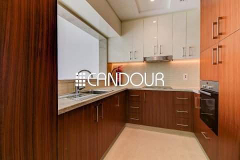 Apartmen di The Hills, Dubai, UAE 1 bilik tidur, 81.6 meter persegi № 589866 - foto 5