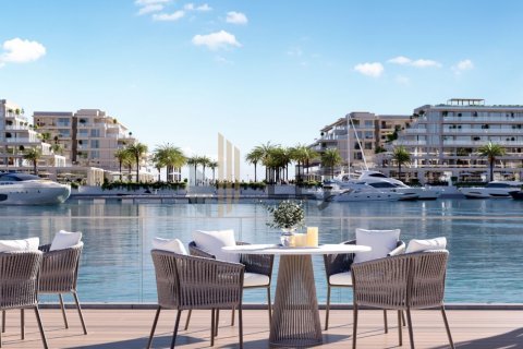 Vila di Abu Dhabi, UAE 5 bilik tidur, 499.2 meter persegi № 589865 - foto 13