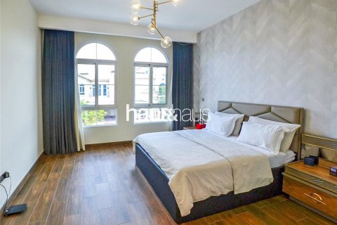 Townhouse in Motor City, Dubai, UAE 4 bedrooms, 381 sq.m. № 625304 - photo 13
