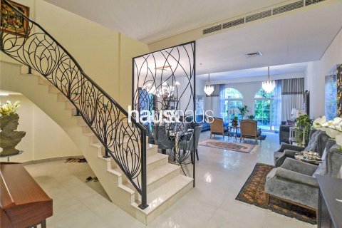 Townhouse in Motor City, Dubai, UAE 4 bedrooms, 381 sq.m. № 625304 - photo 3