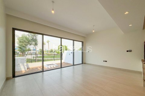 Townhouse in Damac Lagoons, Dubai, UAE 4 bedrooms, 211 sq.m. № 625260 - photo 1