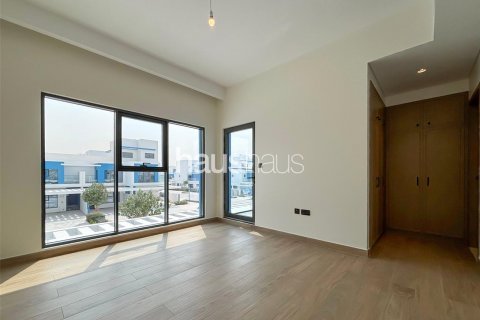 Townhouse in Damac Lagoons, Dubai, UAE 4 bedrooms, 211 sq.m. № 625260 - photo 9