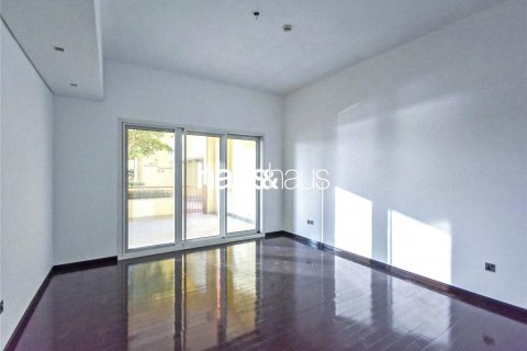 Apartment in Palm Jumeirah, Dubai, UAE 3 bedrooms, 256 sq.m. № 625972 - photo 12