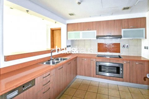 Apartment in Palm Jumeirah, Dubai, UAE 3 bedrooms, 256 sq.m. № 625972 - photo 5