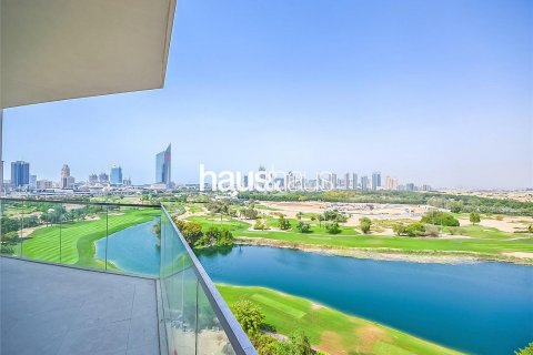 Apartment in The Hills, Dubai, UAE 3 bedrooms, 199 sq.m. № 625971 - photo 2