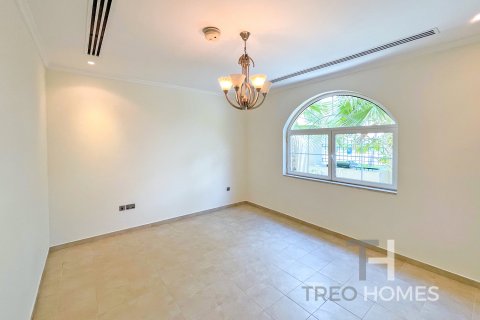 Vilë në Jumeirah Park, Dubai, Emiratet e Bashkuara Arabe 4 dhoma gjumi, 403 m2. № 586546 - Foto 9
