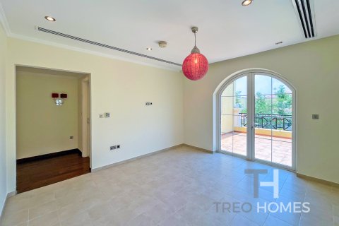 Vilë në Jumeirah Park, Dubai, Emiratet e Bashkuara Arabe 4 dhoma gjumi, 403 m2. № 586546 - Foto 11