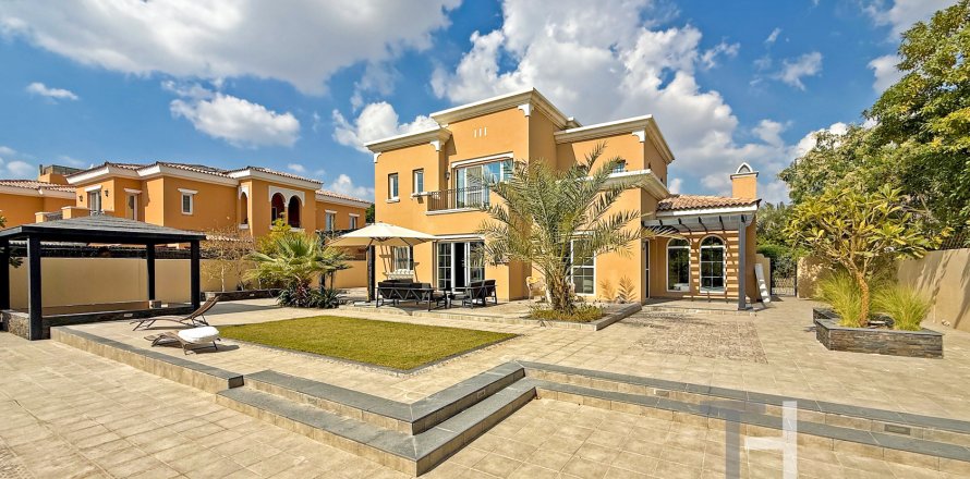 Vilë në Arabian Ranches, Dubai, Emiratet e Bashkuara Arabe 4 dhoma gjumi, 321 m2. № 586547