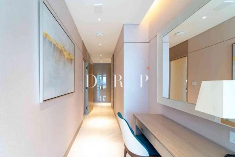 Jumeirah Beach Residence, Dubai, UAE의 판매용 아파트 침실 3개, 222.6제곱미터 번호 575542 - 사진 13