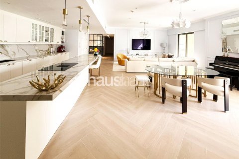 Apartment in Jumeirah Beach Residence, Dubai, UAE 4 bedrooms, 251 sq.m. № 625609 - photo 7