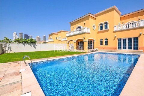 Villa para arrendamento em Jumeirah Park, Dubai, EAU 5 quartos, 436 m2 № 626845 - foto 1