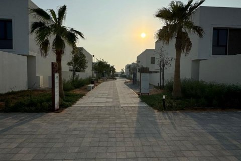 Řadový dům na Yas Island, Abu Dhabi, SAE 3 ložnice, 166 m² Č.: 594432 - fotografie 11