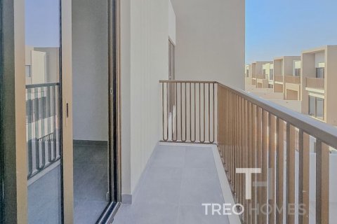Shtëpi në qytet në Dubai, Emiratet e Bashkuara Arabe 3 dhoma gjumi, 184 m2. № 595602 - Foto 6