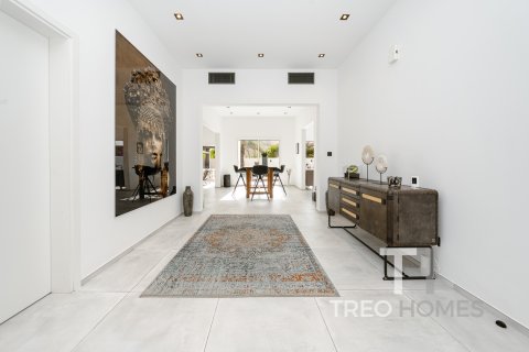 Villa in Meadows, Dubai, UAE 4 bedrooms, 368 sq.m. № 597560 - photo 3