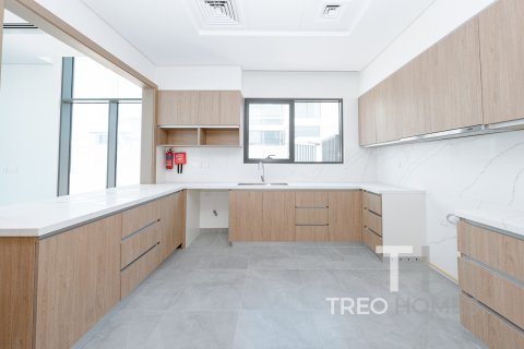 Vila v Al Furjan, Dubai, SAE 5 ložnice, 374 m² Č.: 597563 - fotografie 7