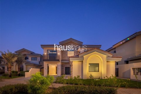 Villa in Jumeirah Golf Estates, Dubai, UAE 5 bedrooms, 650 sq.m. № 626114 - photo 1