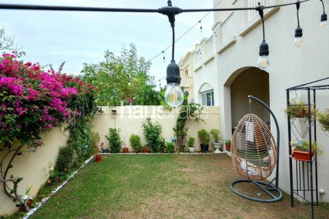 Müüa villa asukohaga The Lakes, Dubai, AÜE: 3 magamistoaga, 268 m² Nr 626110 - pilt 2