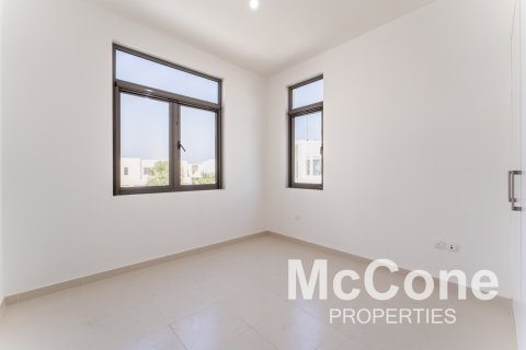 Villa in Reem, Dubai, UAE 4 bedrooms, 332.22 sq.m. № 586965 - photo 14