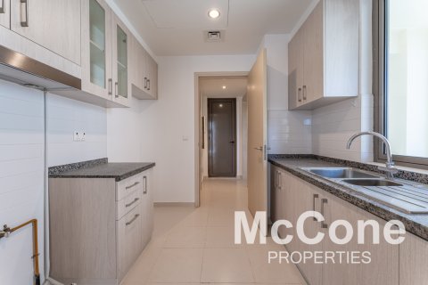 Villa in Reem, Dubai, UAE 4 bedrooms, 332.22 sq.m. № 586965 - photo 6