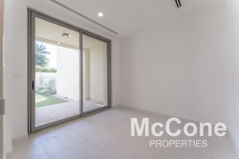 Villa in Reem, Dubai, UAE 4 bedrooms, 332.22 sq.m. № 586965 - photo 16