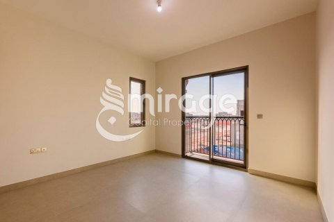 Townhouse in Khalifa City, Abu Dhabi, UAE 3 bedrooms, 171.7 sq.m. № 596723 - photo 2