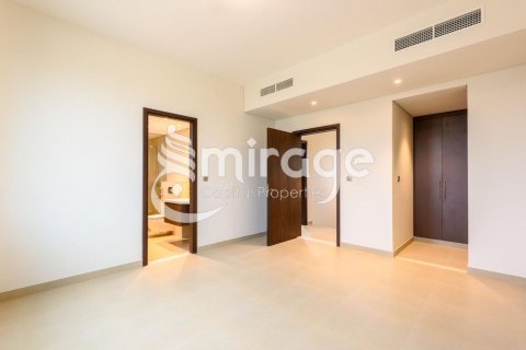 Townhouse in Khalifa City, Abu Dhabi, UAE 3 bedrooms, 171.7 sq.m. № 596723 - photo 6