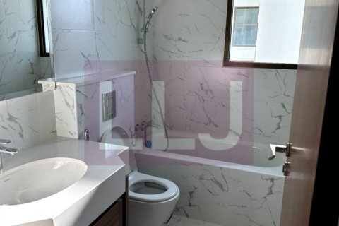 Vila di Abu Dhabi, UAE 4 bilik tidur, 350 meter persegi № 569926 - foto 20