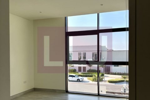 Vila di Abu Dhabi, UAE 4 bilik tidur, 350 meter persegi № 569926 - foto 11