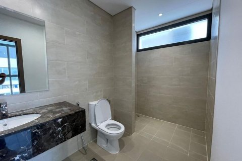 Commercial property in Al Salam Street, Abu Dhabi, UAE 5 bedrooms, 289 sq.m. № 594864 - photo 15