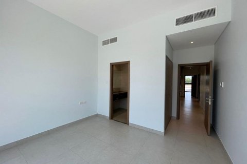 Commercial property in Al Salam Street, Abu Dhabi, UAE 5 bedrooms, 289 sq.m. № 594864 - photo 5