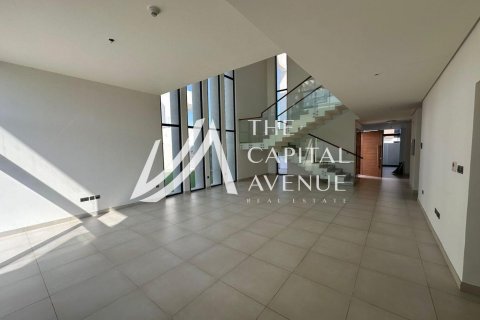 Villa on the Yas Island, Abu Dhabi, UAE 4 bedrooms, 610 sq.m. № 605041 - photo 8