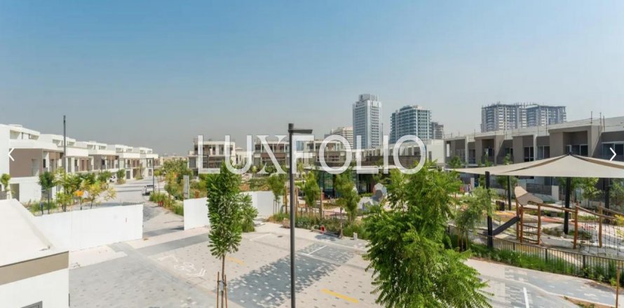 Vila v Tilal Al Ghaf, Dubai, SAE 4 ložnice, 317 m² Č.: 627793