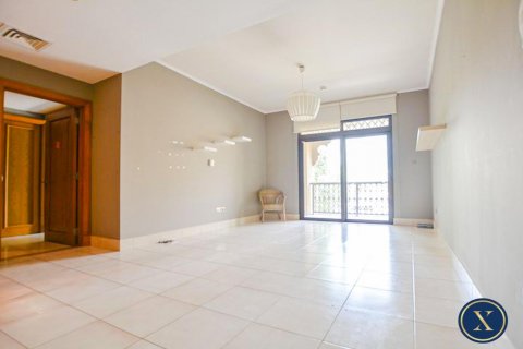 Appartamento in vendita a Old Town, Dubai, EAU 1 camera da letto, 70 mq. № 627792 - foto 1
