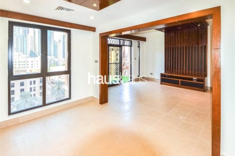 Apartment in Old Town, Dubai, UAE 2 bedrooms, 128 sq.m. № 626196 - photo 13