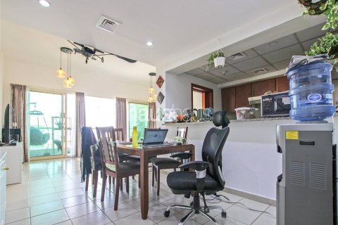 Apartament në Greens, Dubai, Emiratet e Bashkuara Arabe 2 dhoma gjumi, 124 m2. № 626215 - Foto 10