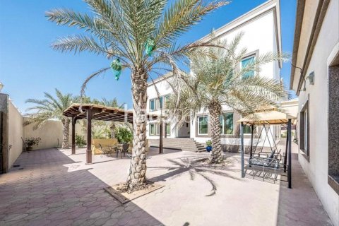 Vila v Al Khawaneej, Dubai, SAE 7 ložnice, 1035 m² Č.: 626213 - fotografie 1