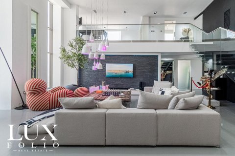 Jumeirah Beach Residence, Dubai, UAE의 임대용 아파트 침실 3개, 180제곱미터 번호 628075 - 사진 7