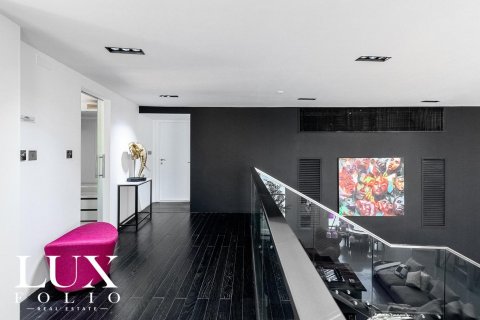 Jumeirah Beach Residence, Dubai, UAE의 임대용 아파트 침실 3개, 180제곱미터 번호 628075 - 사진 11
