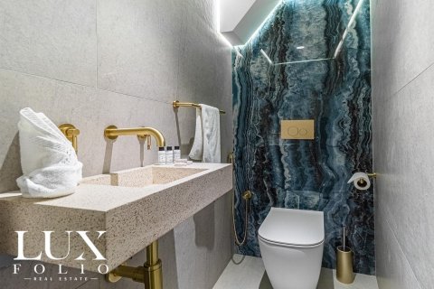 Jumeirah Beach Residence, Dubai, UAE의 임대용 아파트 침실 3개, 180제곱미터 번호 628075 - 사진 13