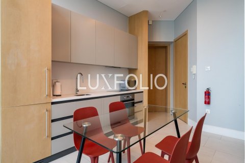 Apartment in Business Bay, Dubai, UAE 1 bedroom, 100 sq.m. № 628078 - photo 12