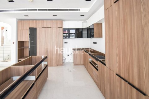 فيلا للبيع في Jumeirah Park، دبي، الإمارات العربية المتحدة 4 غرفة نوم ، 421 متر مربع ، رقم 625364 - صورة 4