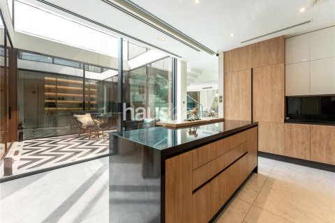Villa in Al Barari, Dubai, UAE 4 bedrooms, 442 sq.m. № 625365 - photo 7