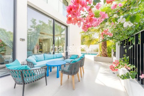 Villa in Al Barari, Dubai, UAE 4 bedrooms, 442 sq.m. № 625365 - photo 28