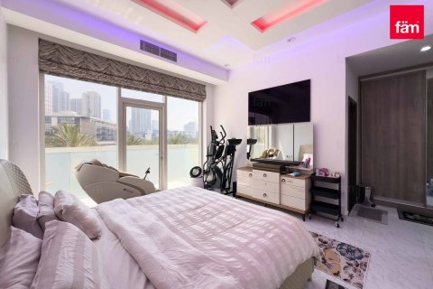 Villa in Dubai, UAE 3 bedrooms, 328.9 sq.m. № 622077 - photo 6