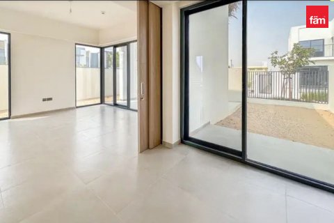 Řadový dům v Dubai, SAE 4 ložnice, 257.5 m² Č.: 570798 - fotografie 2