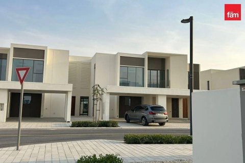 Řadový dům v Dubai, SAE 4 ložnice, 257.5 m² Č.: 570798 - fotografie 13