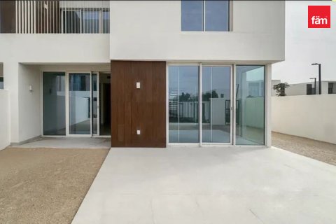 Řadový dům v Dubai, SAE 4 ložnice, 257.5 m² Č.: 570798 - fotografie 12